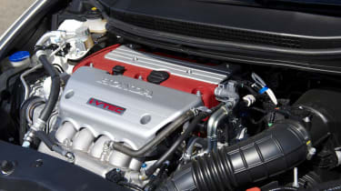 Honda Civic Type-R Championship White engine