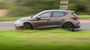 evo Fast Fleet Cupra Leon 300 VZ3 MK4 facelift