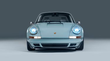 Theon Design Porsche 911 Targa – front