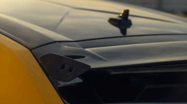 Lamborghini Urus Performante – yellow spoiler