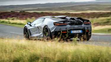 Lamborghini Revuelto