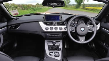 2013 BMW Z4 sDrive35i interior dashboard