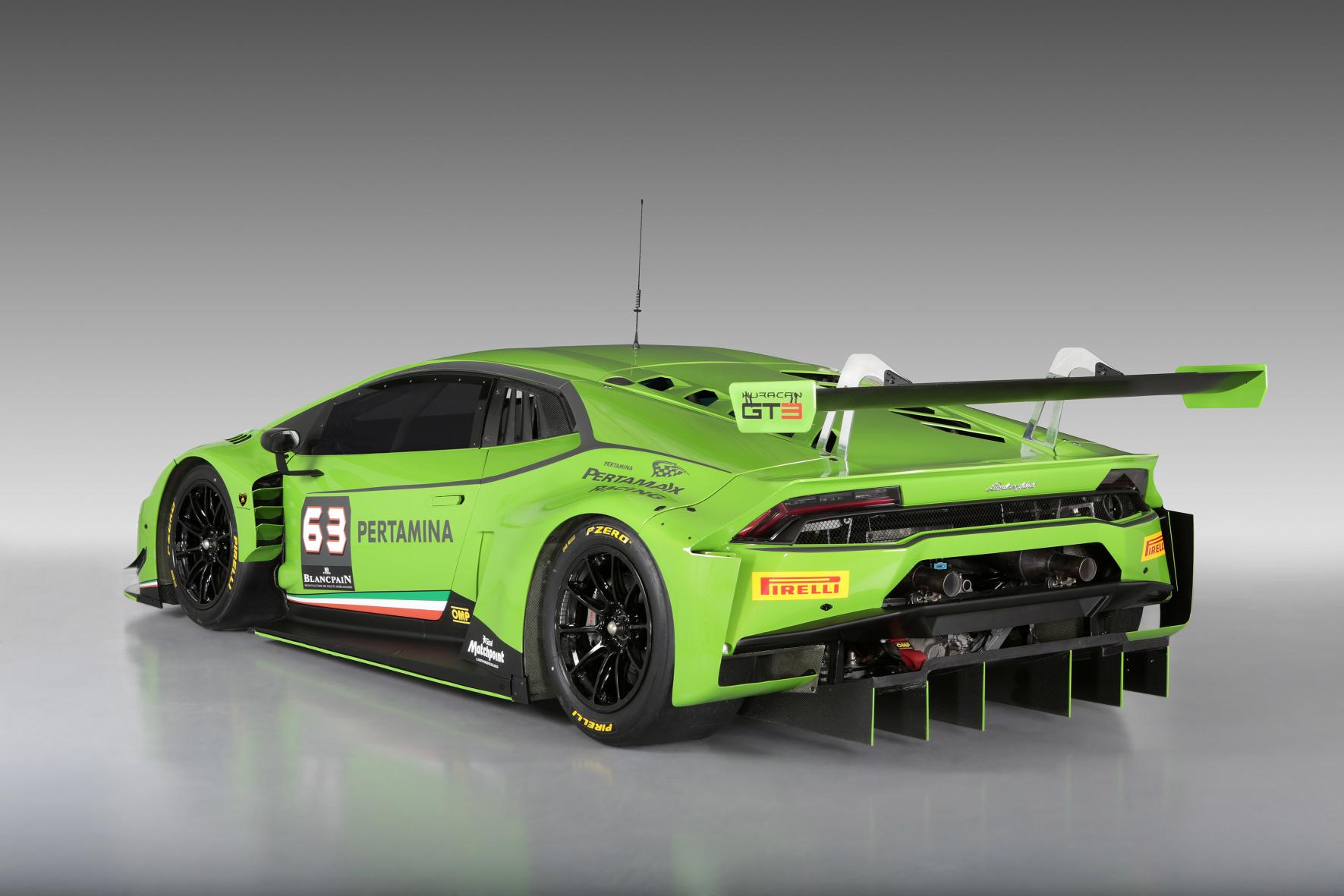 Lamborghini Huracán GT3 debuts to take on McLaren 650S GT3 | evo