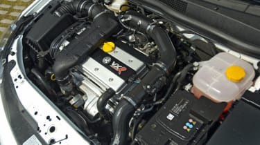 Vauxhall Astra VXR engine