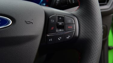 Ford Focus ST 2022 review – steering wheel