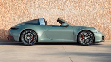 Porsche 911 Carrera 4S Targa side