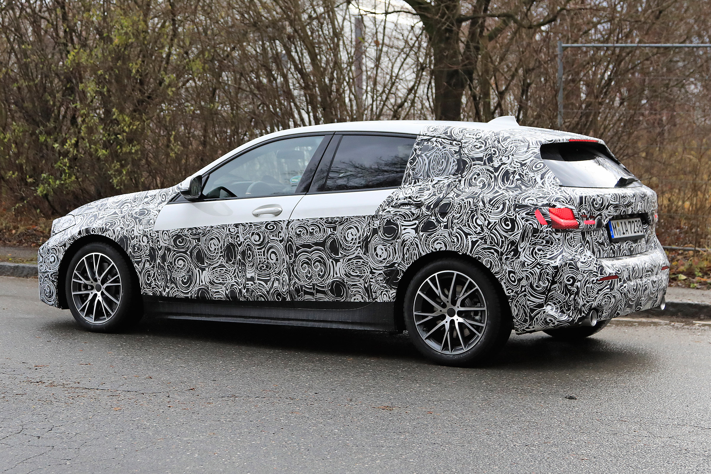 Spy Photos: 2019 BMW 1 Series F40 Hatch with front-wheel drive