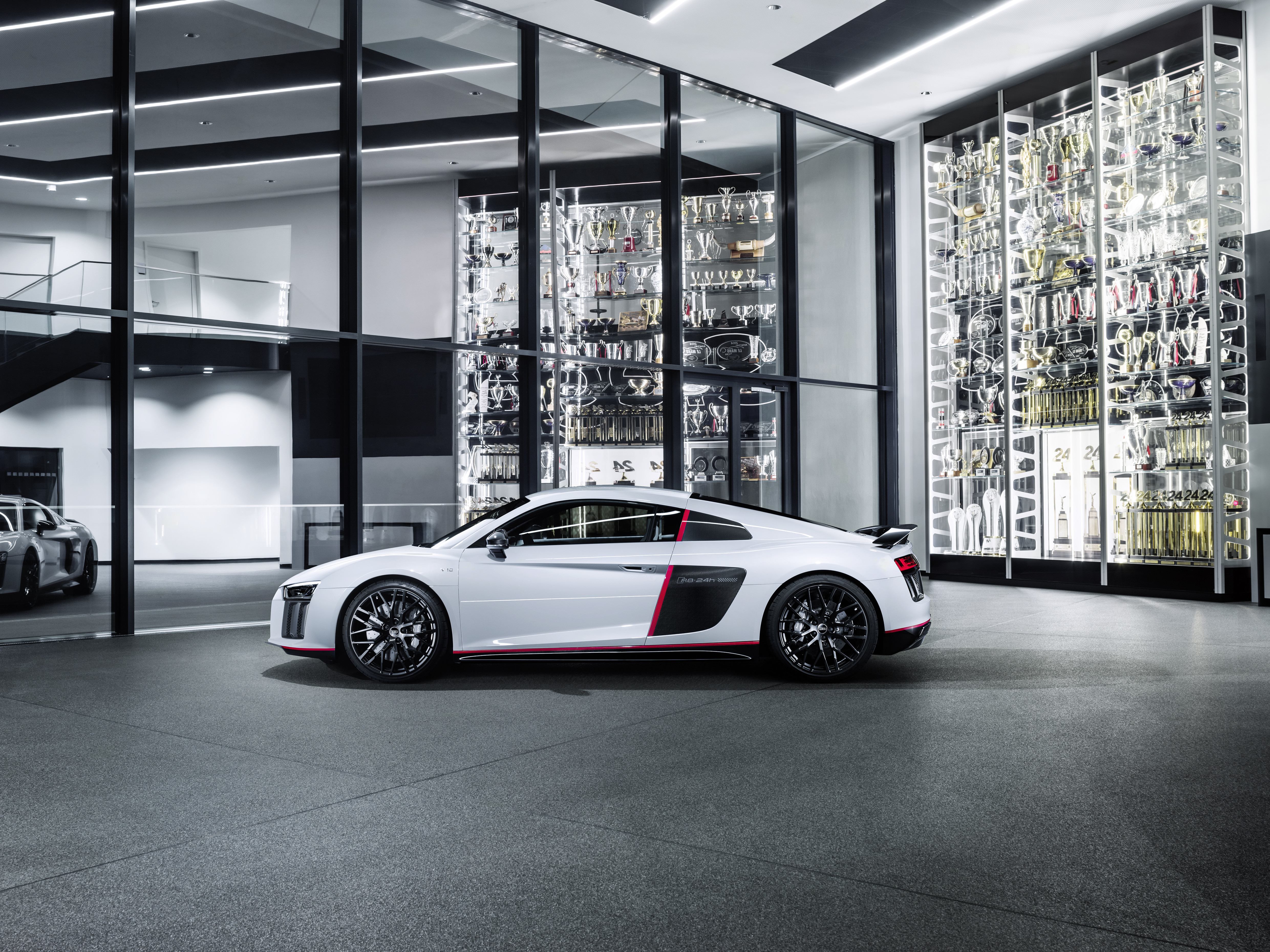 Audi r8 best sale watch limited edition