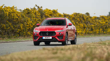 Maserati Levante Trofeo – front cornering