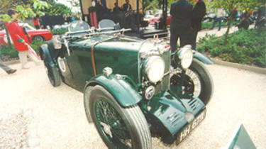 MG J3