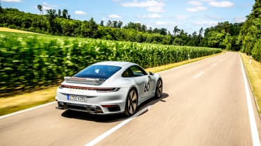 Porsche 911 Sport Classic – rear tracking