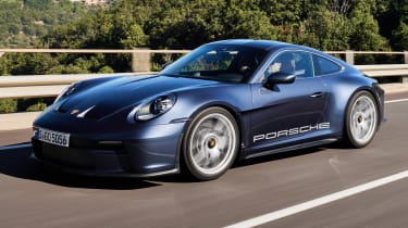 Porsche 911 Price, Images, colours, Reviews & Specs