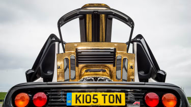 McLaren F1 - engine bay