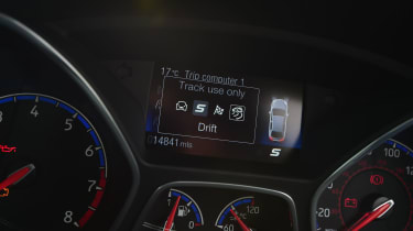 Ford Focus RS Mountune M400 - Driving modes