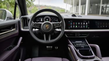 Porsche Cayenne S E-Hybrid – interior