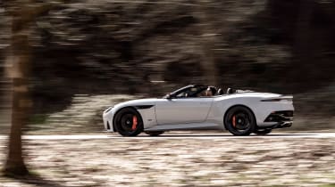 Aston Martin DBS Superleggera Volante - side 