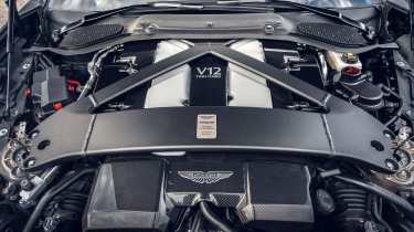 Aston Martin Vanquish – engine