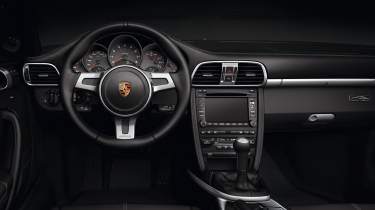 Porsche 911 997.2 interior