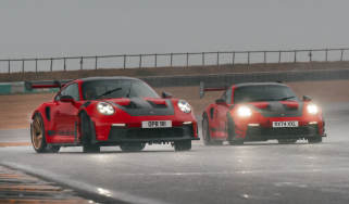 911 GT3 RS vs Manthey GT3 RS