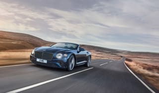 Bentley Continental GT Convertible Speed – front tracking