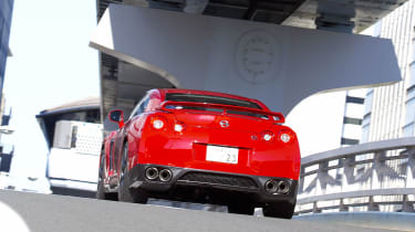 Nissan GT-R