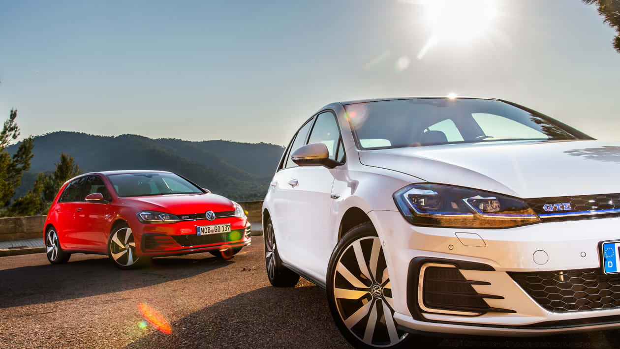 VW Golf GTI vs VW Golf GTE review - is the hybrid hot hatch up to ...
