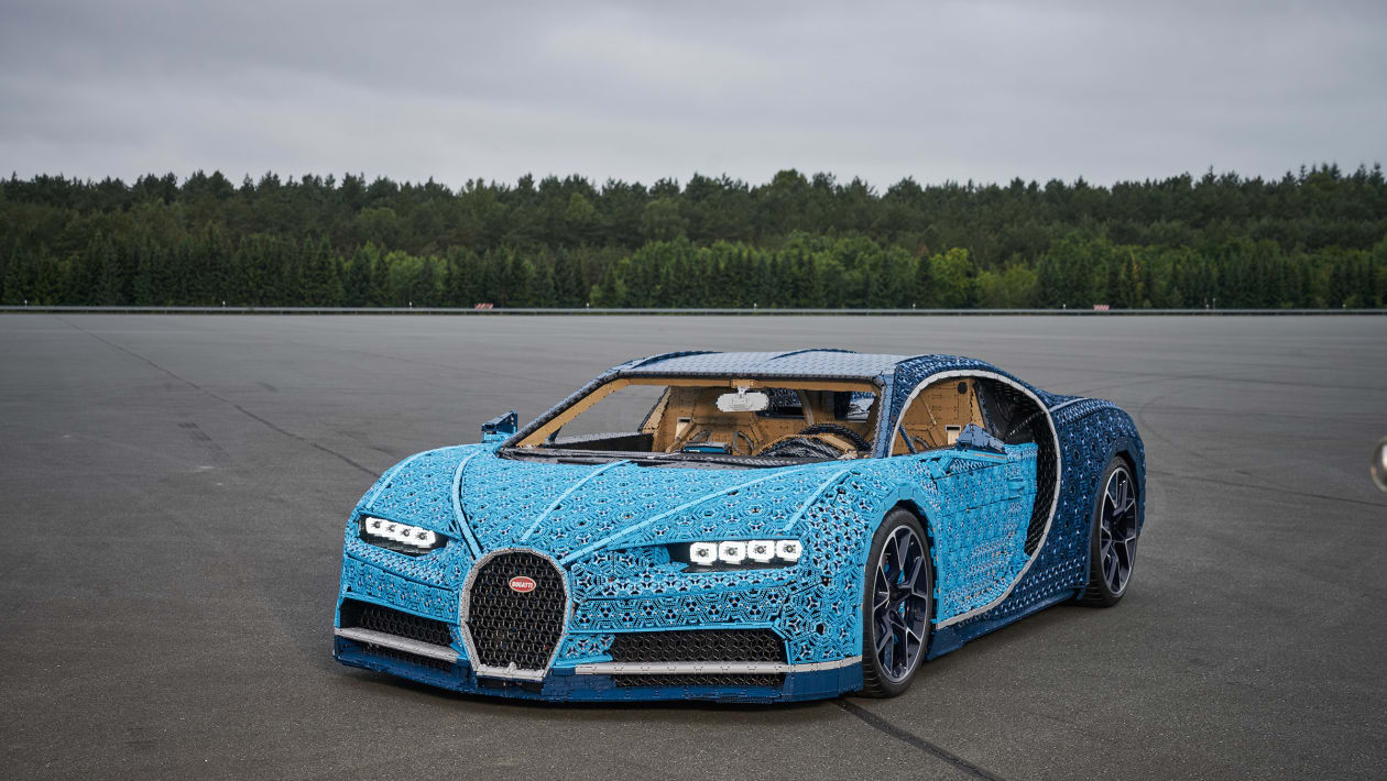 Lego Technic Bugatti Chiron full size! - pictures | evo