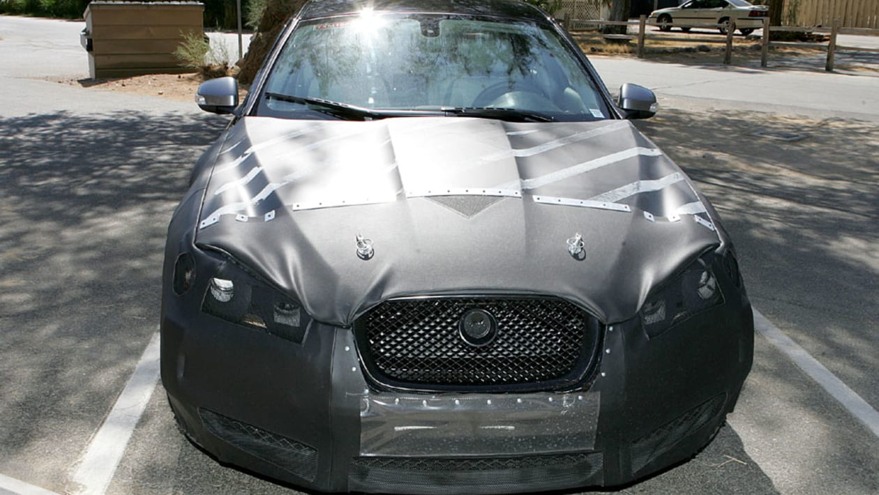Jaguar FX капот