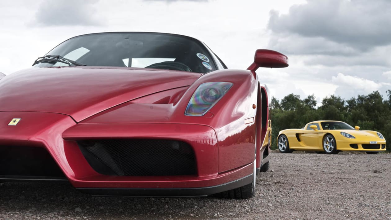 Porsche Carrera GT v Ferrari Enzo | evo