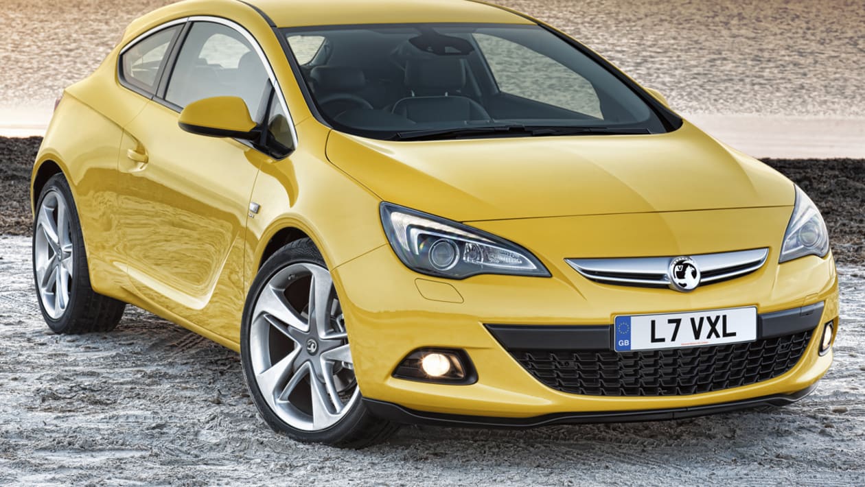 I Drove A Vauxhall Astra Gtc Red And Here’S What Happened - y6uhaul