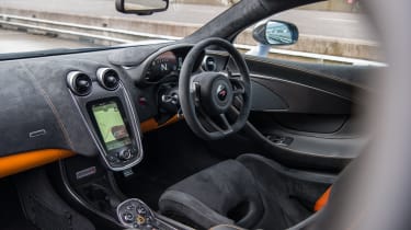 McLaren 570S Track Pack - interior