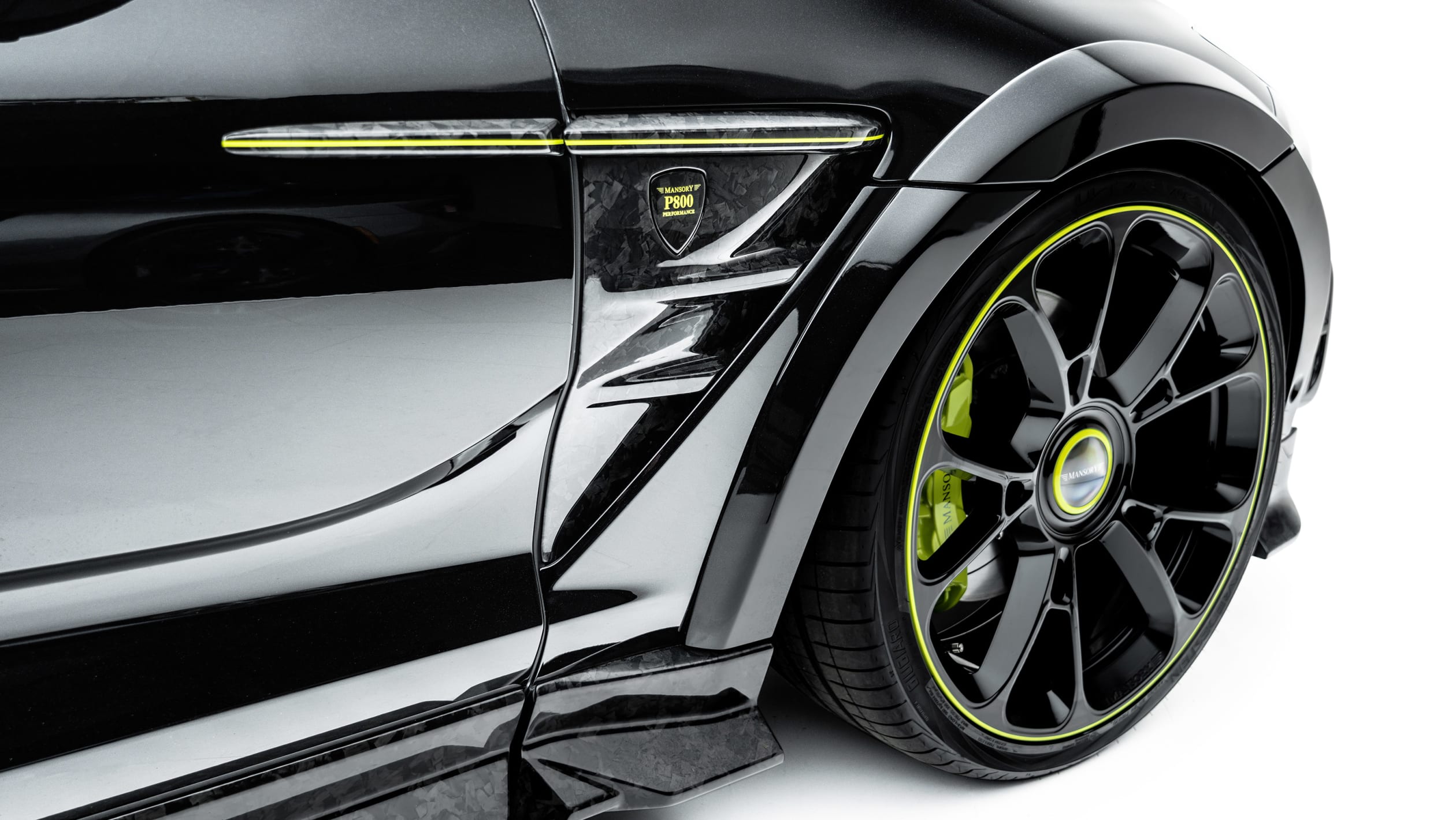 Mansory%20Aston%20Martin%20DBX-6.jpg