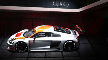 Audi R8 LMS GT3 - side