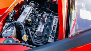 Toyota MR2 – engine