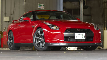 Nissan GT-R
