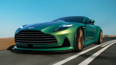 Aston Martin DB12 – front tracking
