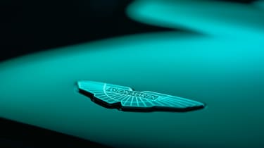 Aston Martin DBS770 – wings