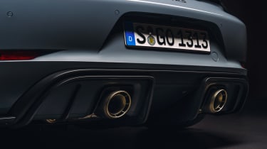 Porsche Cayman GT4 RS – dark rear valance