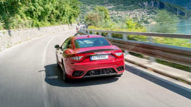 Maserati GranTurismo - rear tracking