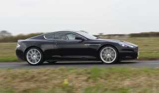 ASton Martin DBS