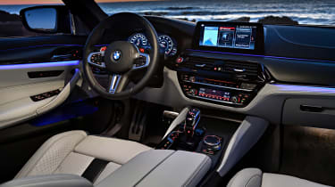 BMW M5 review - dark dash