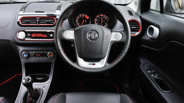 MG3 interior dashboard steering wheel