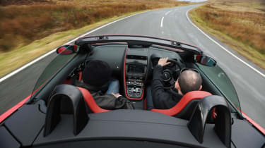 Jaguar F-type V8 S Roadster interior moving