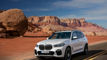 2018 BMW X5 - front quarter