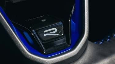 VW Golf R 2025 details