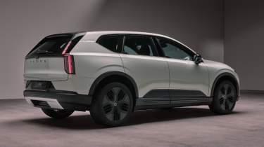 Volvo EX60 Cross Country