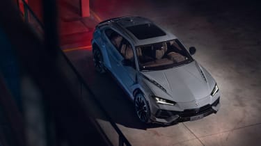 Lamborghini Urus S – top 2
