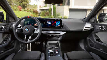 BMW M135 xDrive – interior