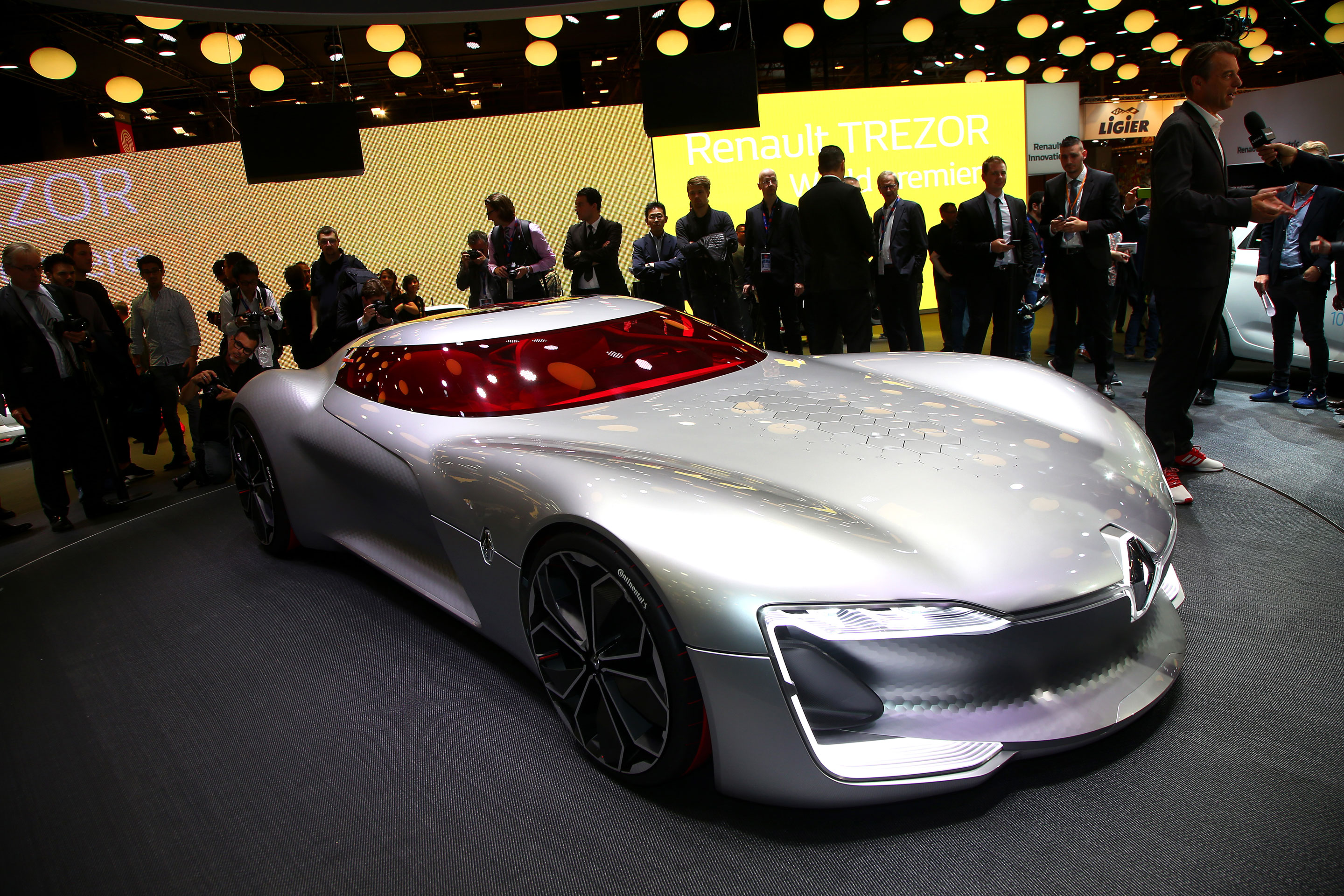 Renault Concept Cars - New Features & Models - Renault UK