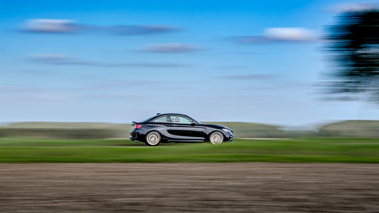 BMW-M_s_048_lw28ck.jpg